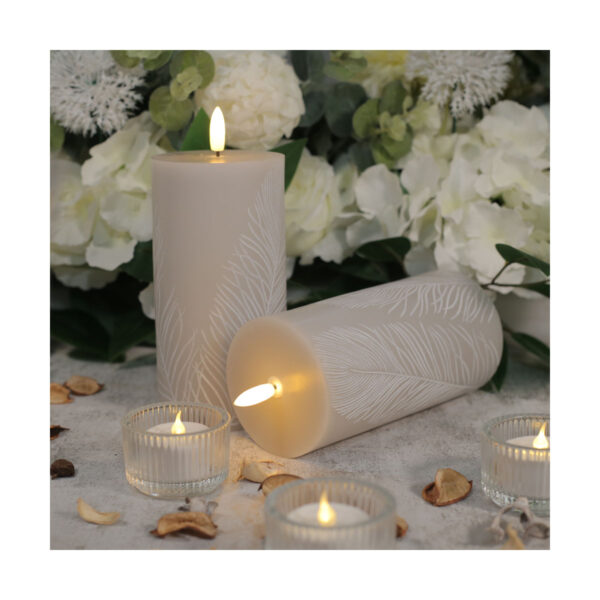 High quality battery operated party moving flame led candles with remote candles