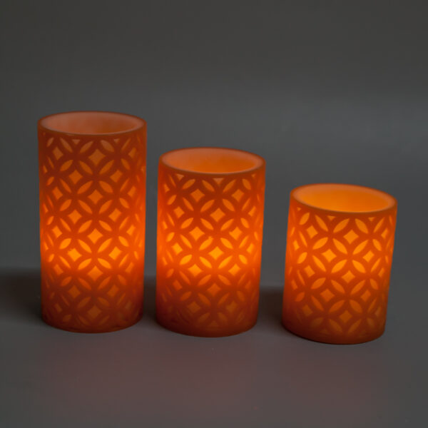 Red flat top Led carved candle with copper - Image 4