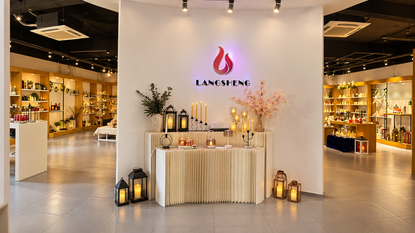 Langsheng showroom entrance and candle displays